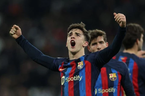 سبورت: برشلونة يستعد لتمديد عقد جافي ومارتينيز